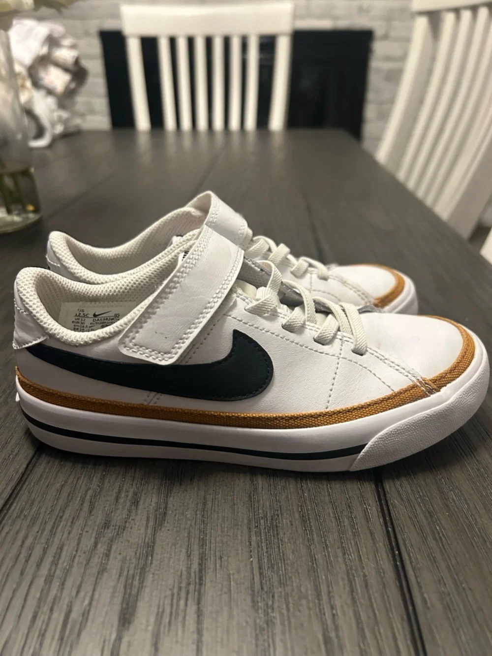 Nike Court Legacy Sneaker - Picture 1 of 11